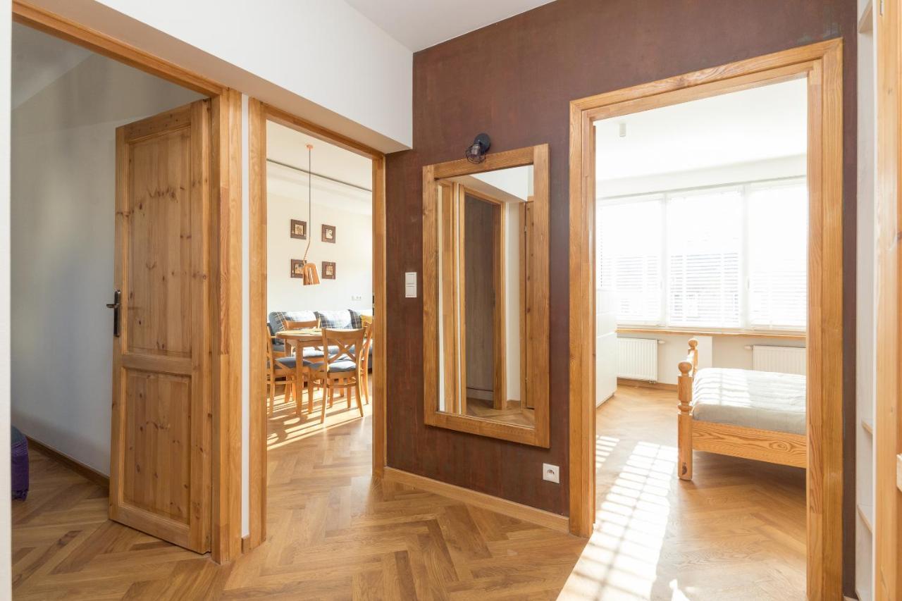 Piekna 2-Bedroom Apartment Варшава Екстериор снимка
