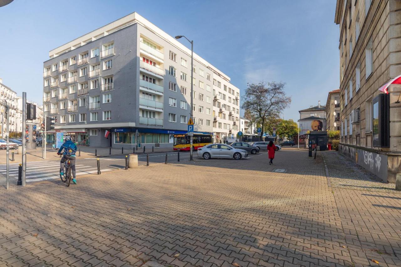 Piekna 2-Bedroom Apartment Варшава Екстериор снимка
